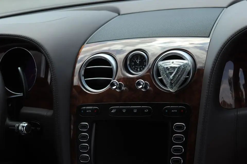 V88ZHE_1.jpg_1780011360